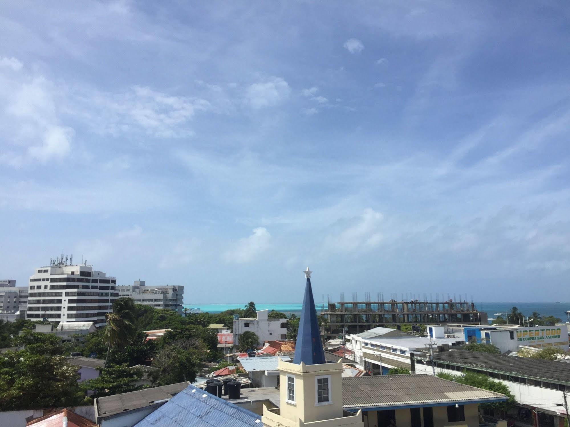 Hostal Central Beach San Andrés Buitenkant foto