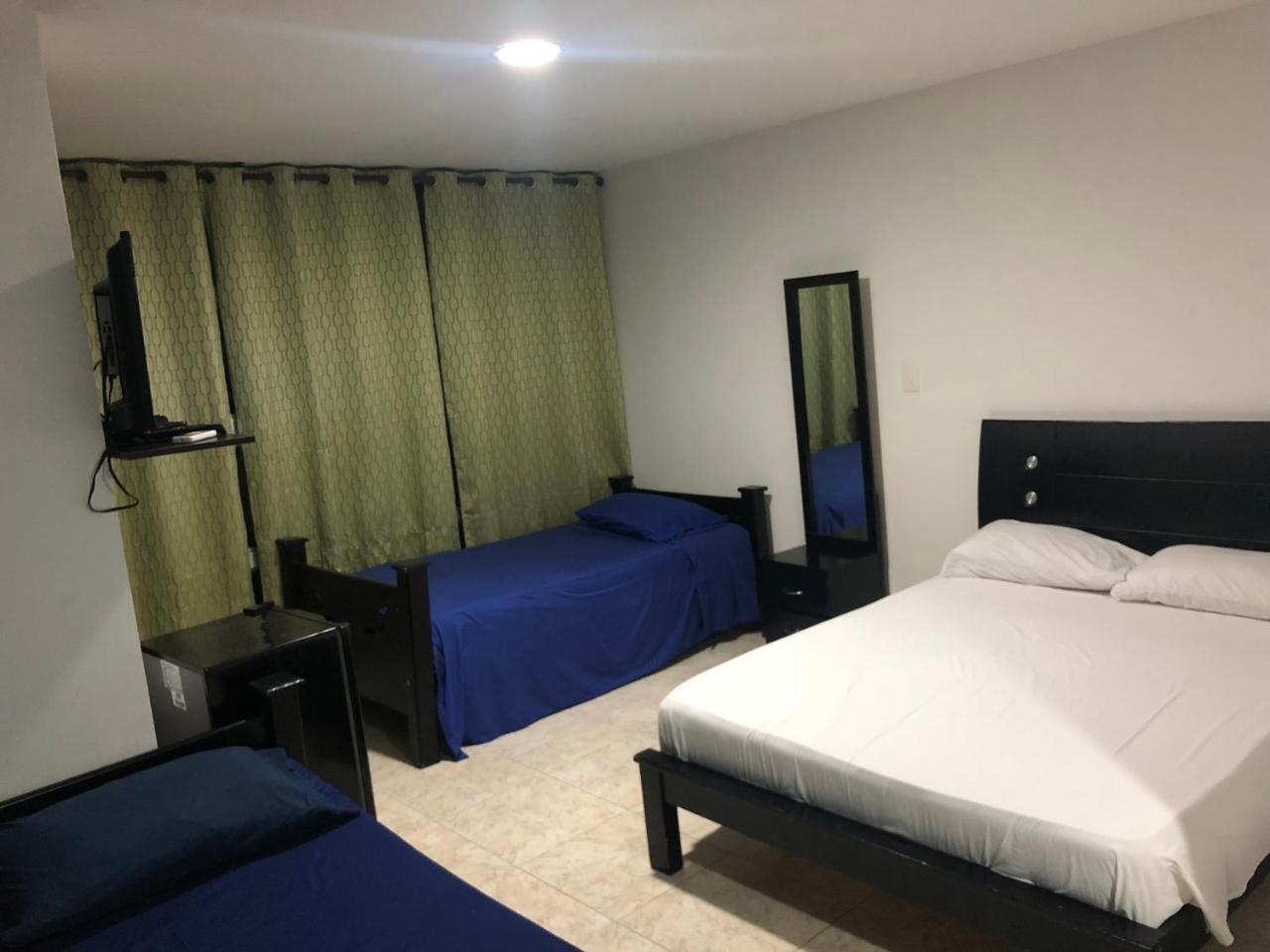 Hostal Central Beach San Andrés Buitenkant foto