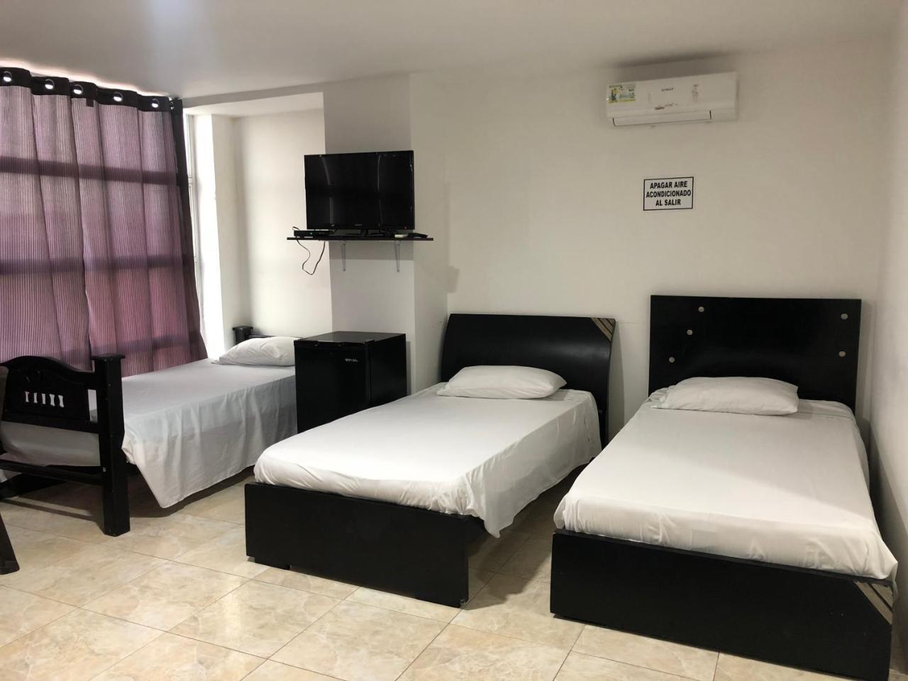 Hostal Central Beach San Andrés Buitenkant foto
